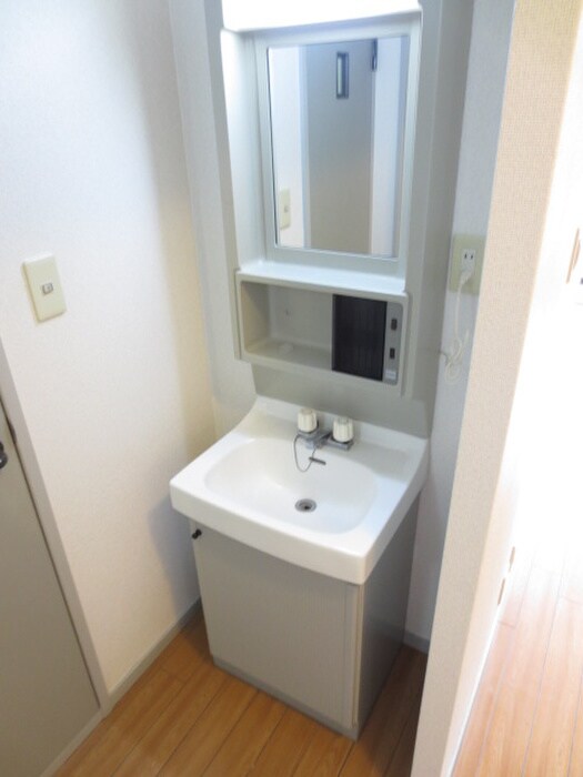 物件内観写真5　(洗面)