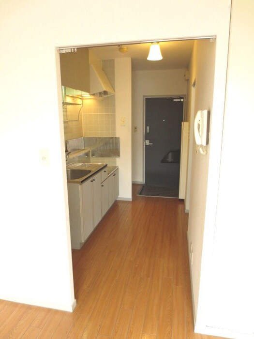 物件内観写真8　(廊下)