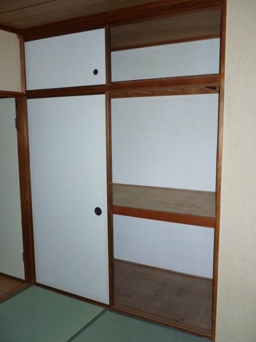 物件内観写真10　(収納)