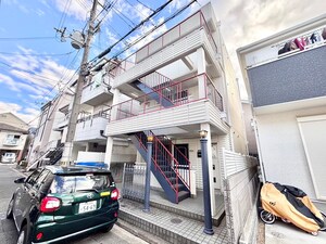 寝屋川第17マンション外観写真