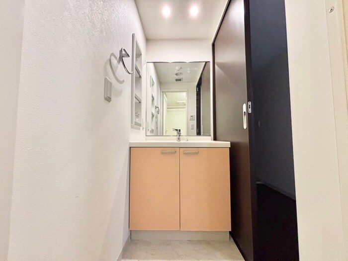 物件内観写真11　(洗面)