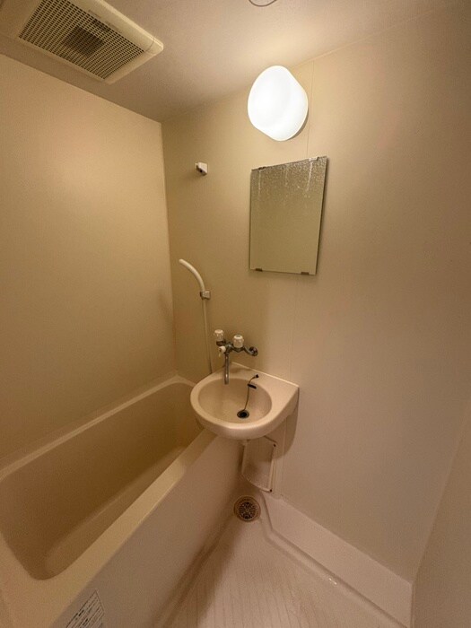 物件内観写真10　(洗面)