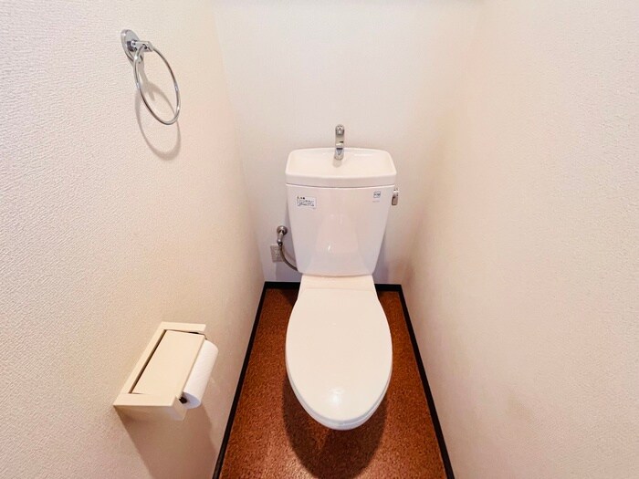 物件内観写真11　(トイレ)