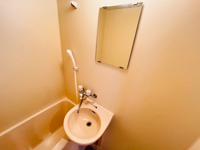 物件内観写真12　(洗面)