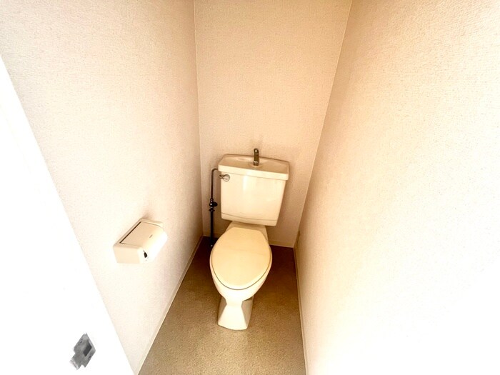 物件内観写真12　(トイレ)