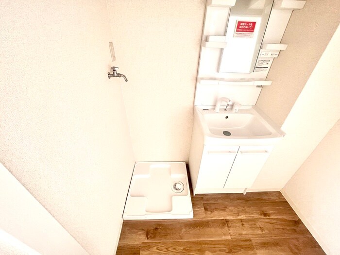 物件内観写真21　(洗濯機置場)