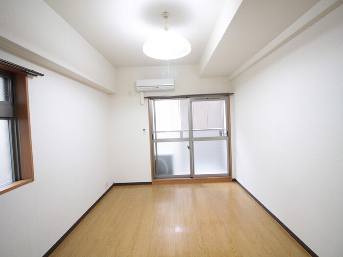 物件内観写真12　(居室)