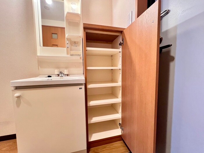 物件内観写真16　(靴箱)