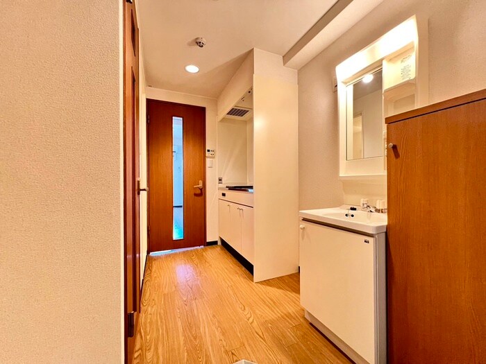 物件内観写真19　(廊下)