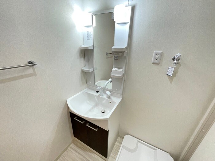 物件内観写真12　(洗面)