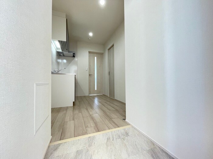 物件内観写真17　(廊下)