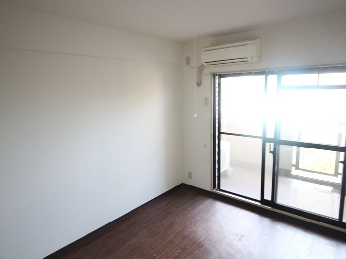 物件内観写真18　(居室)