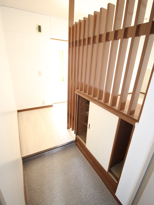 物件内観写真7　(玄関)