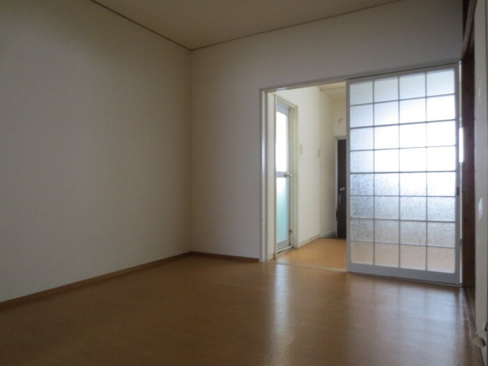 物件内観写真8　(居室)