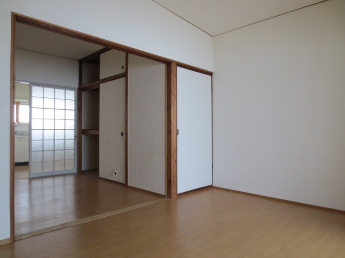 物件内観写真9　(居室)