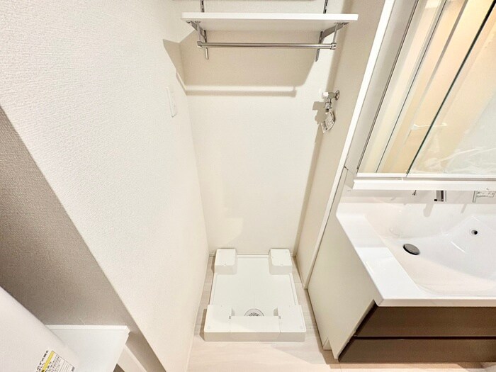 物件内観写真11　(洗濯機置場)