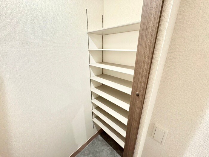 物件内観写真19　(靴箱)