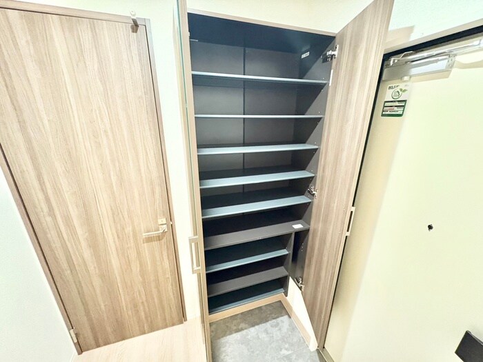 物件内観写真20　(靴箱)