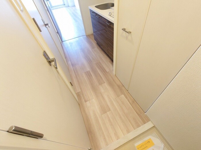 物件内観写真18　(廊下)