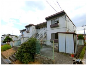 シャトード　イワネ 11号館外観写真