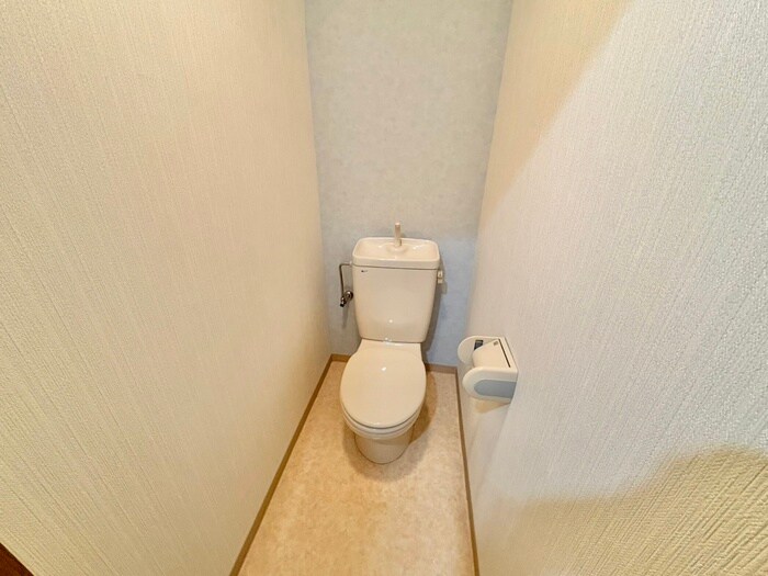 物件内観写真11　(トイレ)