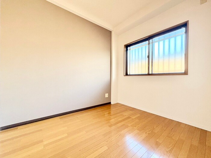 物件内観写真15　(居室)