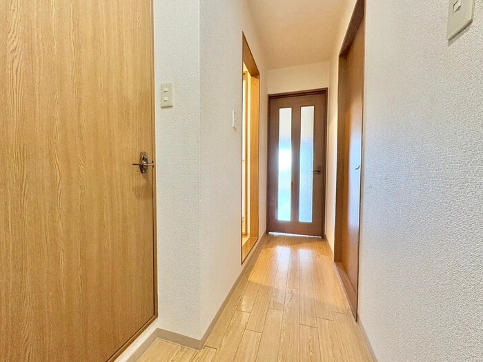 物件内観写真15　(廊下)