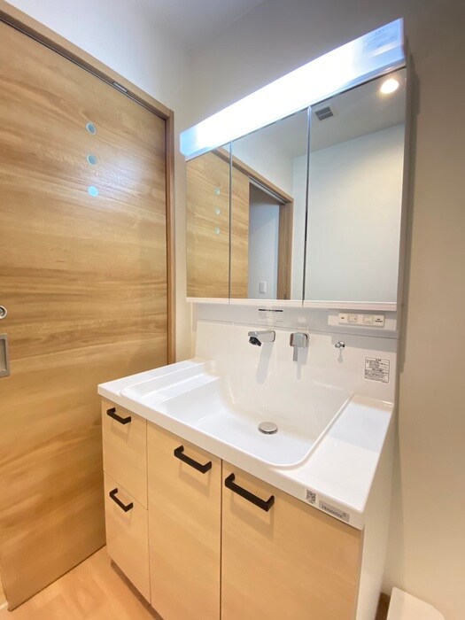 物件内観写真10　(洗面)