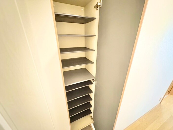 物件内観写真19　(靴箱)