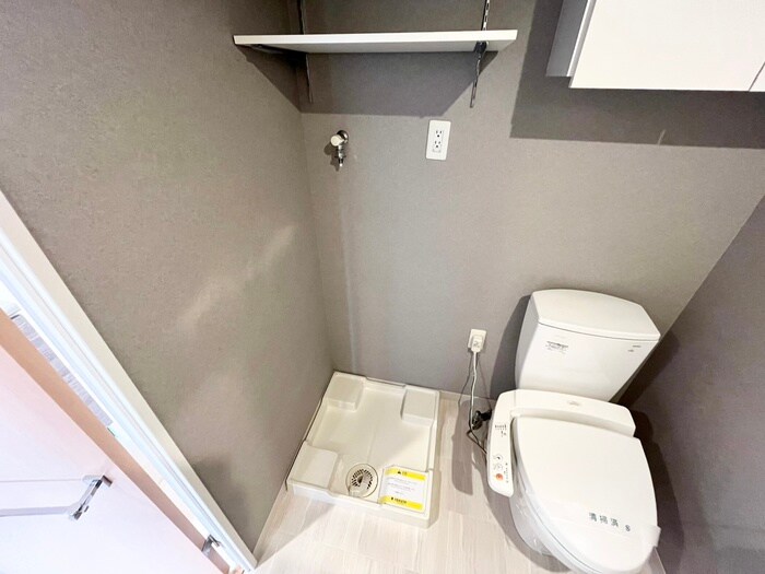 物件内観写真11　(洗濯機置場)