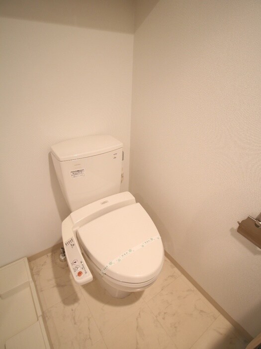 物件内観写真11　(トイレ)