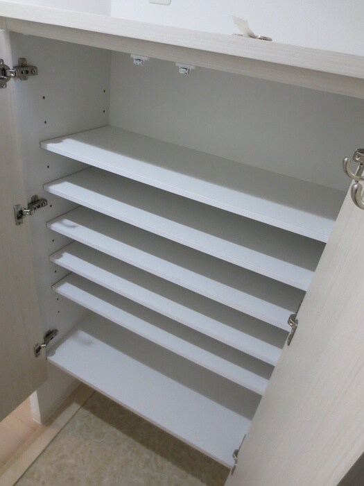 物件内観写真16　(靴箱)