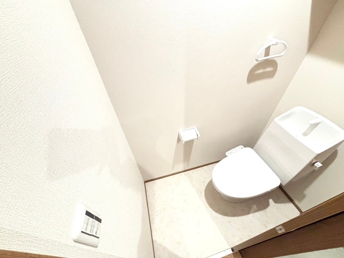 物件内観写真13　(トイレ)