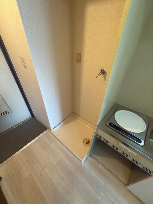 物件内観写真17　(洗濯機置場)