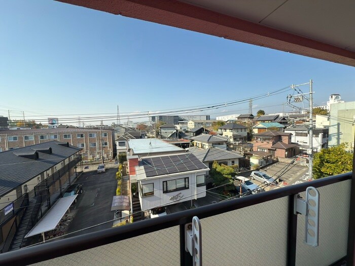 物件内観写真20　(室内からの展望)