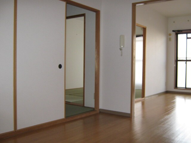 物件内観写真5　(居室)