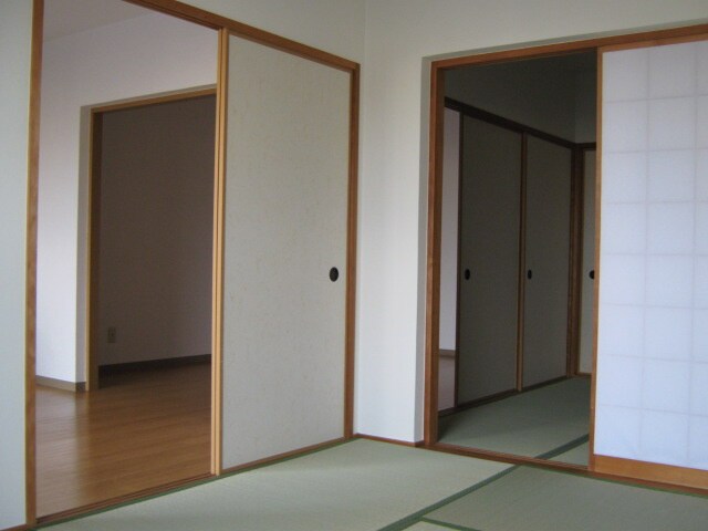 物件内観写真6　(居室)