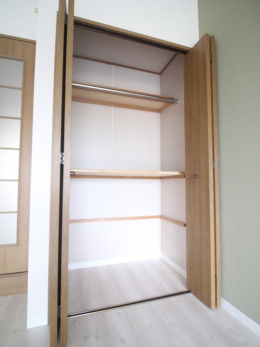 物件内観写真13　(収納)