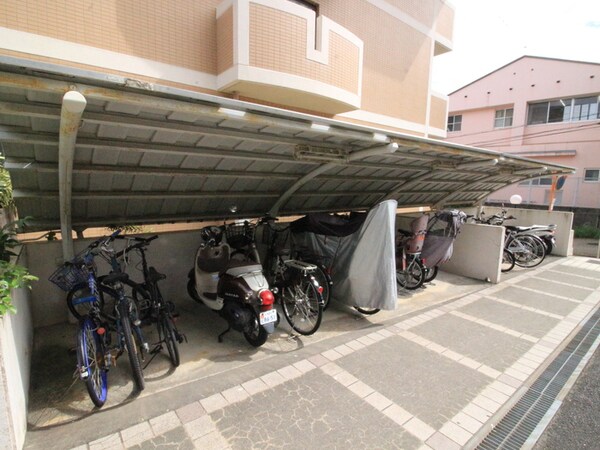 駐輪場
