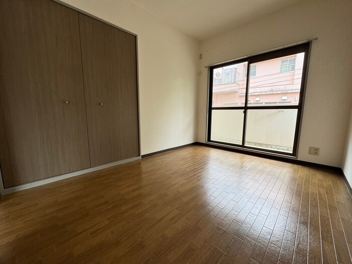 物件内観写真10　(居室)