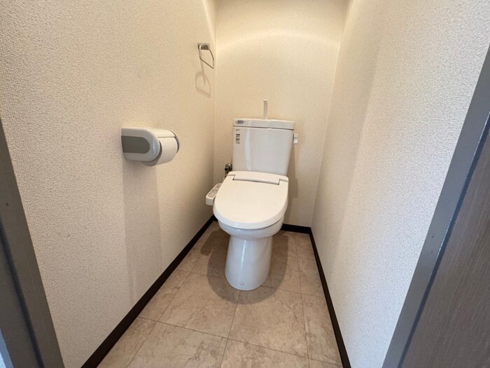 物件内観写真14　(トイレ)