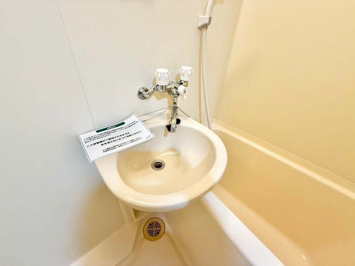 物件内観写真11　(洗面)