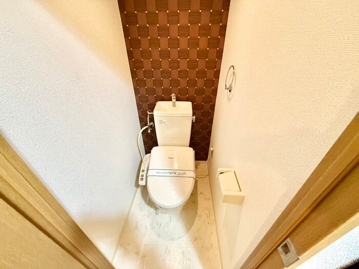 物件内観写真12　(トイレ)