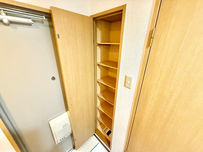 物件内観写真15　(靴箱)