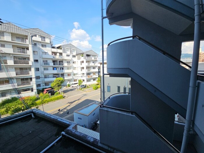 物件内観写真13　(室内からの展望)