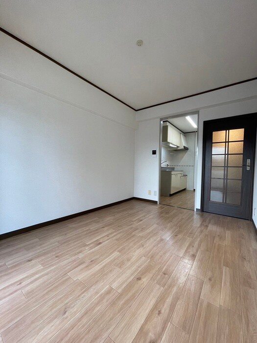 物件内観写真13　(居室)