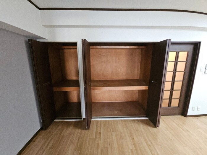 物件内観写真15　(収納)