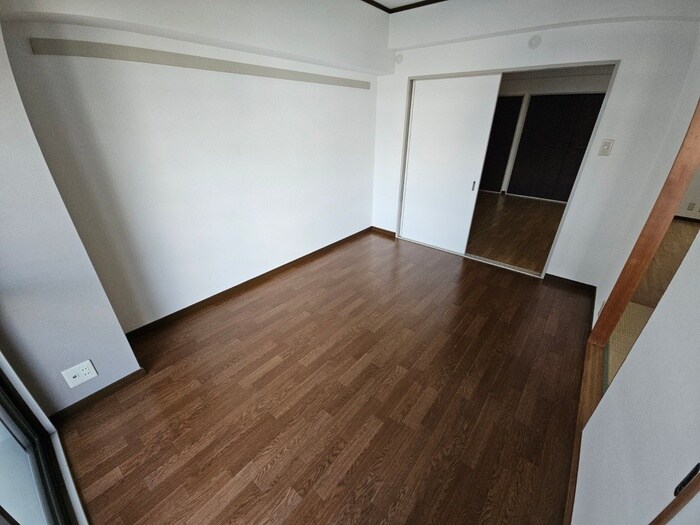 物件内観写真18　(居室)