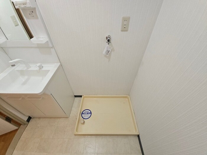 物件内観写真22　(洗濯機置場)