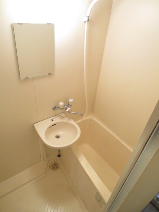 物件内観写真12　(バス／シャワールーム等)